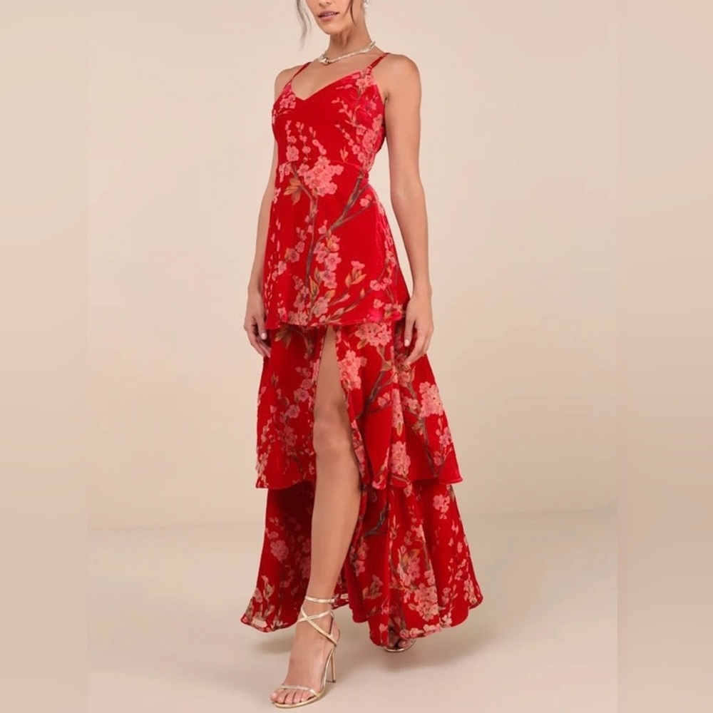 Lulus NWT “I Love You Amore” Red Floral Velvet Tiered Maxi Dress.  Size Small